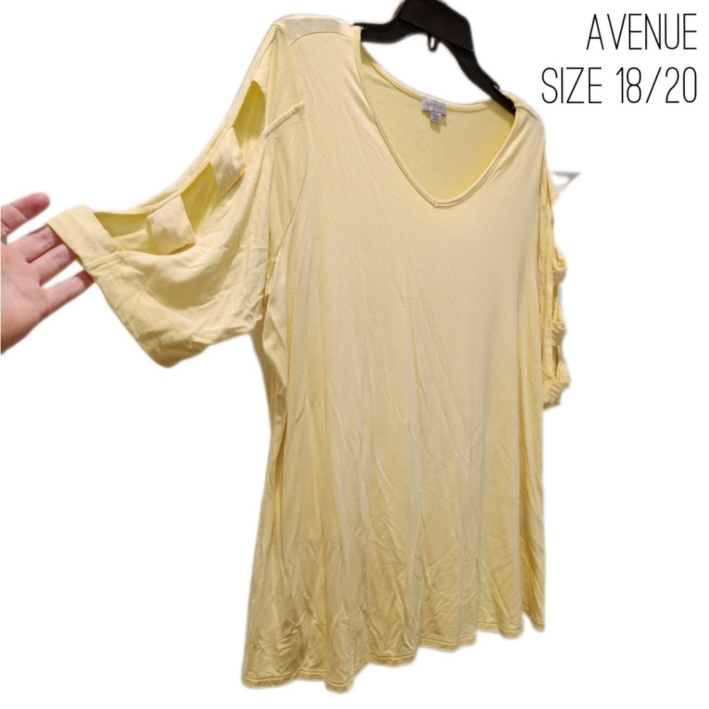 NWOT Avenue Blouse Yellow cut out long sleeve, size 18/20
